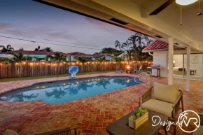 6BR Tropical Oasis with Private Heated Pool & Gameroom